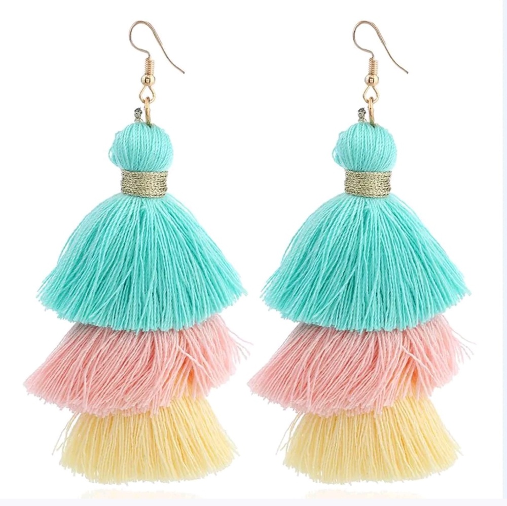 💚 Pastel Tassel Earrings 💚